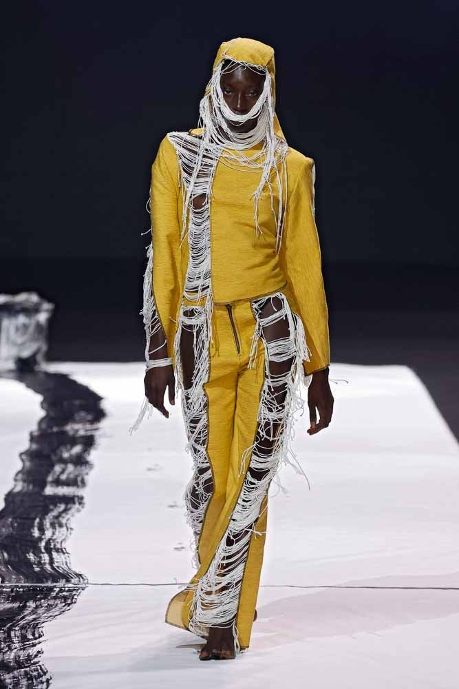 MOWANDE Look 02 — XV Strange