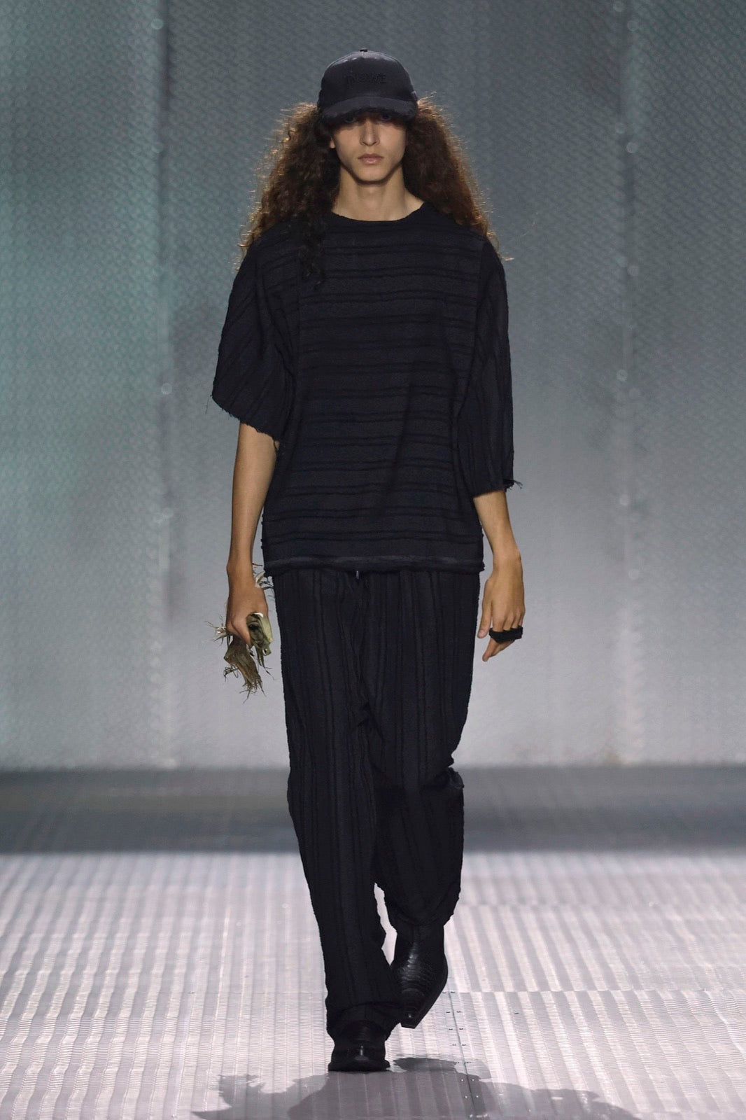 WOSONGLE Look 08 — XV Strange