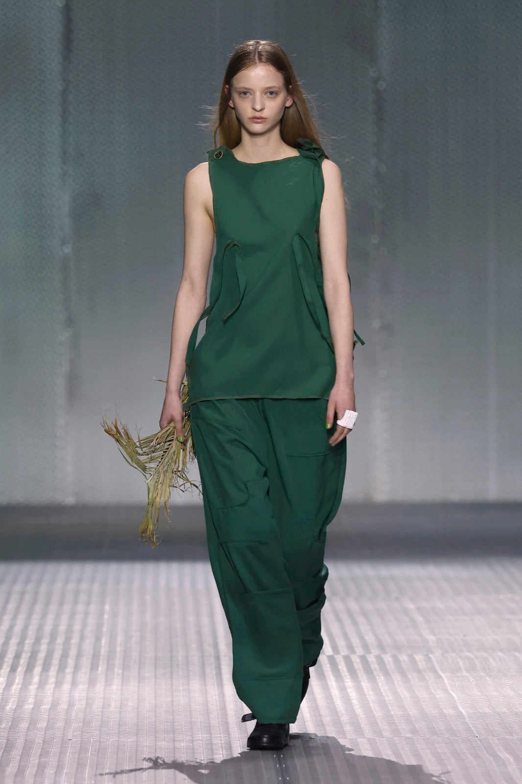 WOSONGLE Look 10 — XV Strange