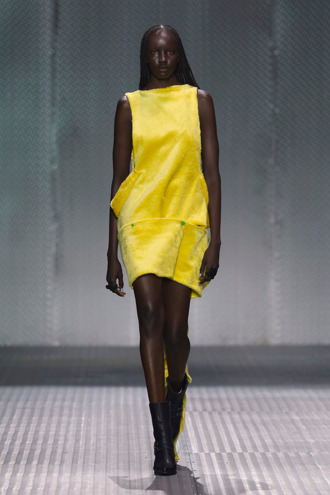 WOSONGLE Look 18 — XV Strange