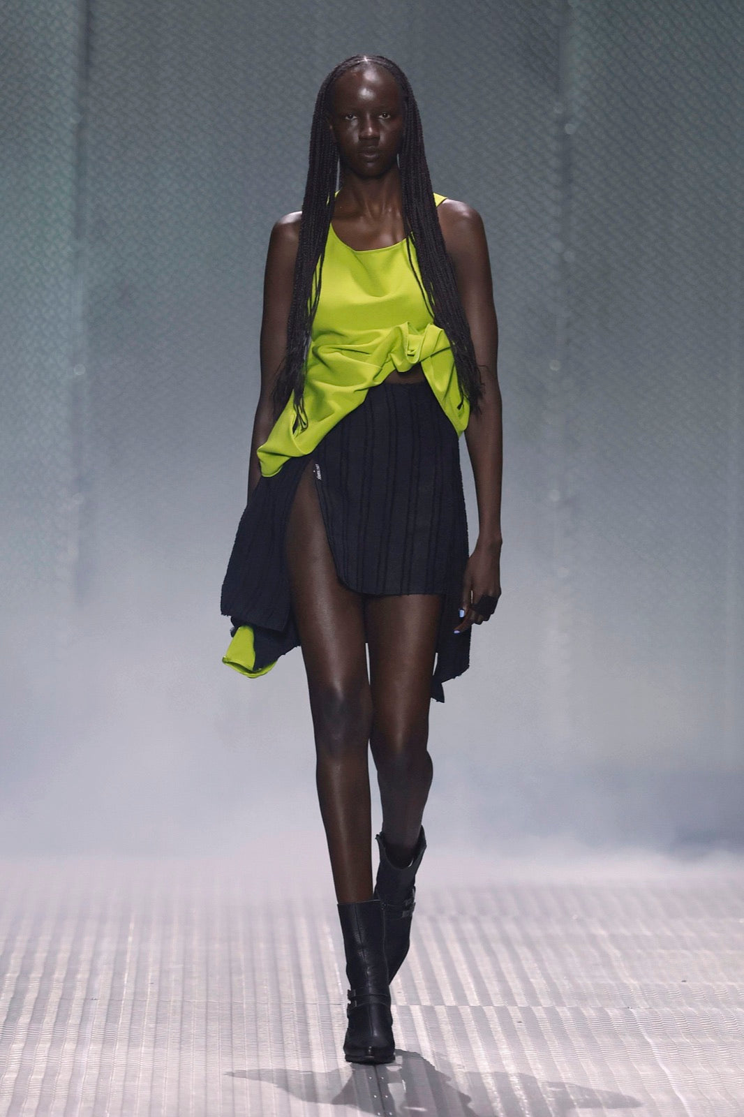 WOSONGLE Look 28 — XV Strange